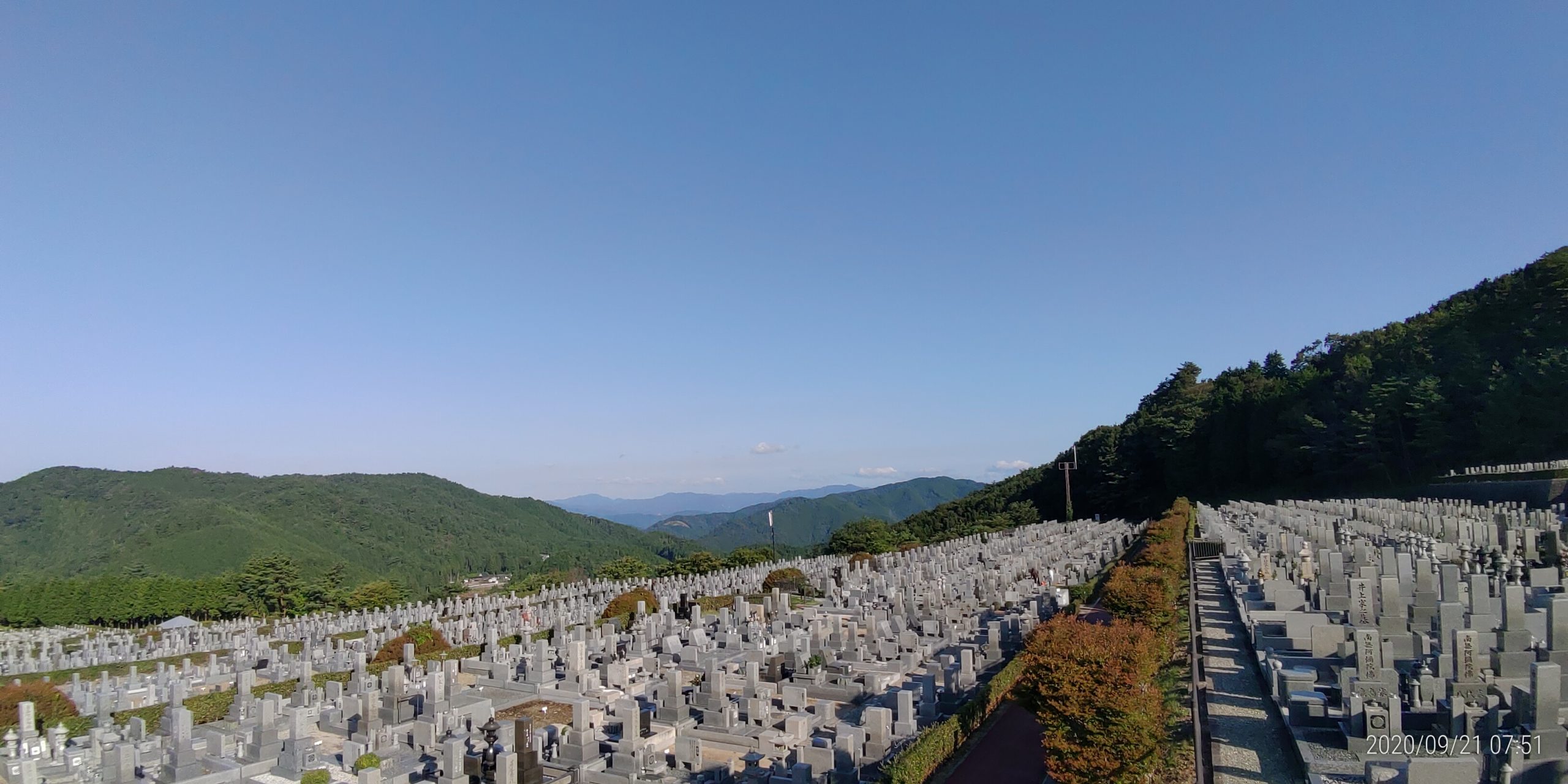 11区7番墓所から園内（北）風景