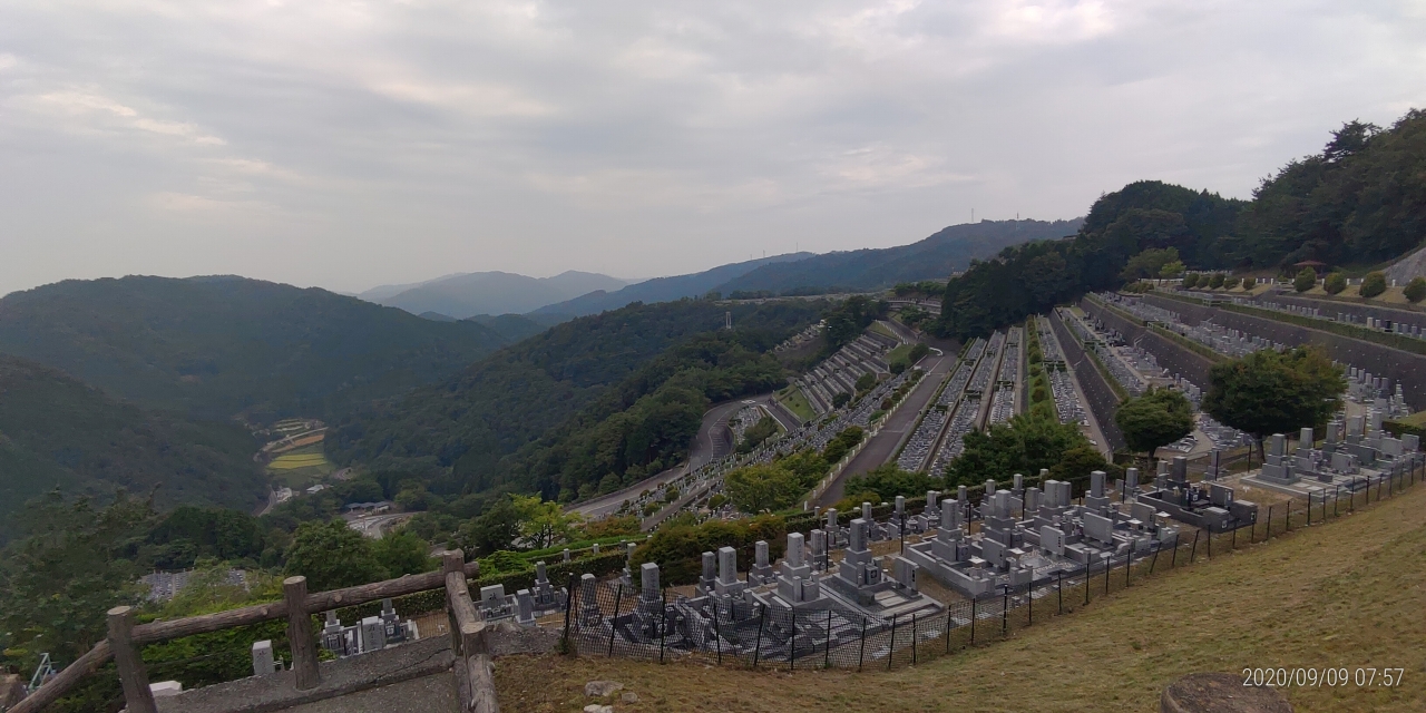 7区3番墓所上段駐車場から風景