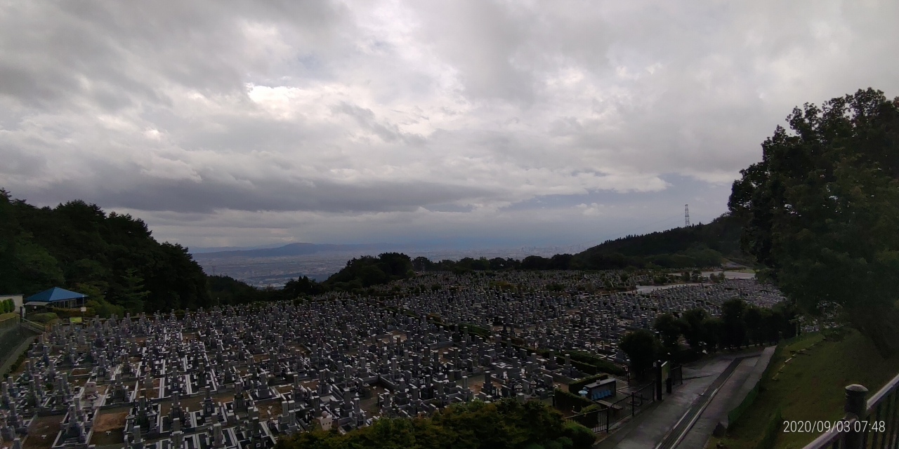 11区1番墓所から園内（南）風景