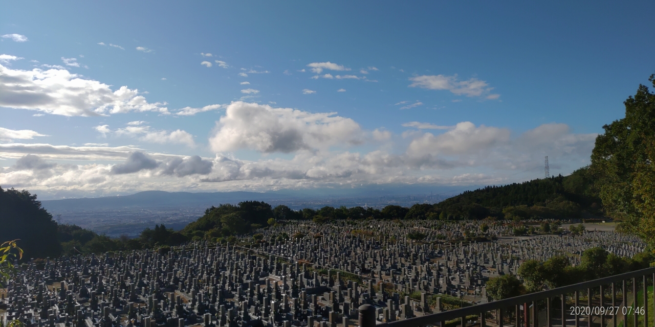 11区1番墓所から園内（南）風景