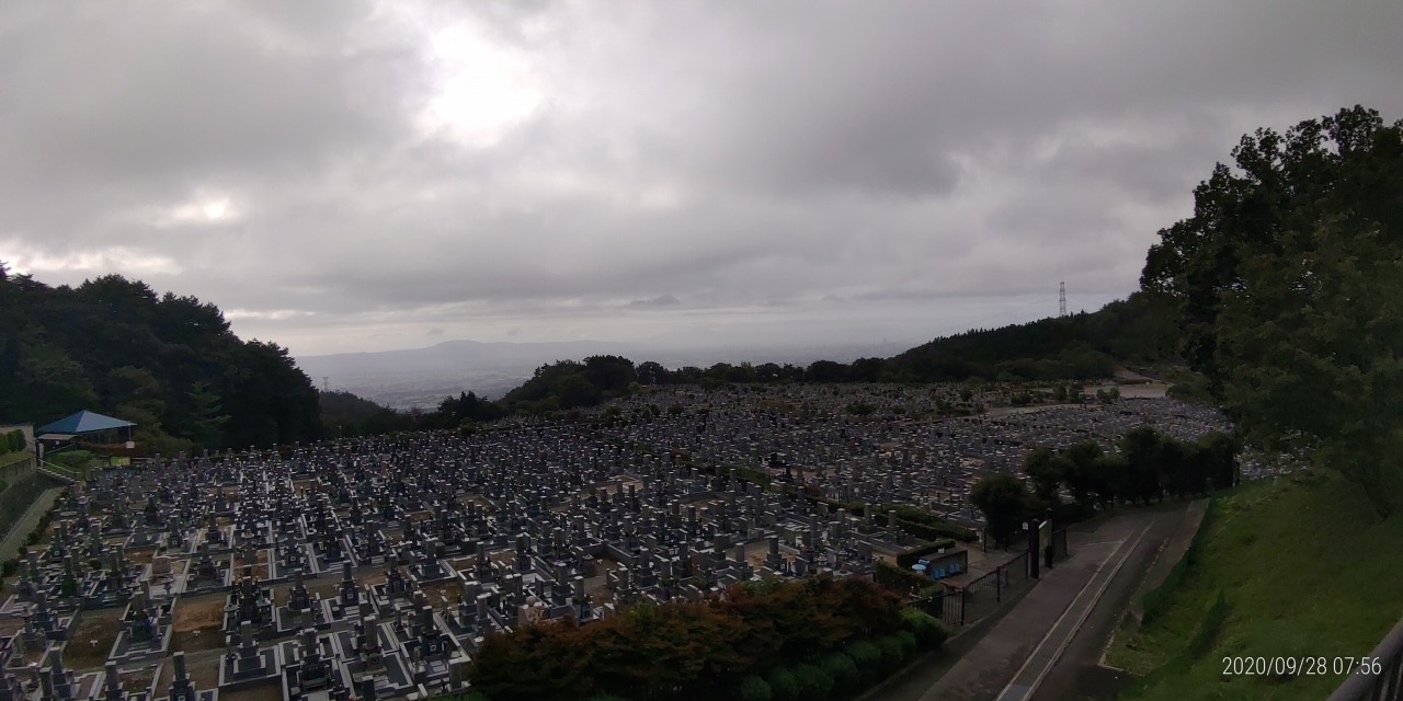 11区1番墓所から園内（南）風景