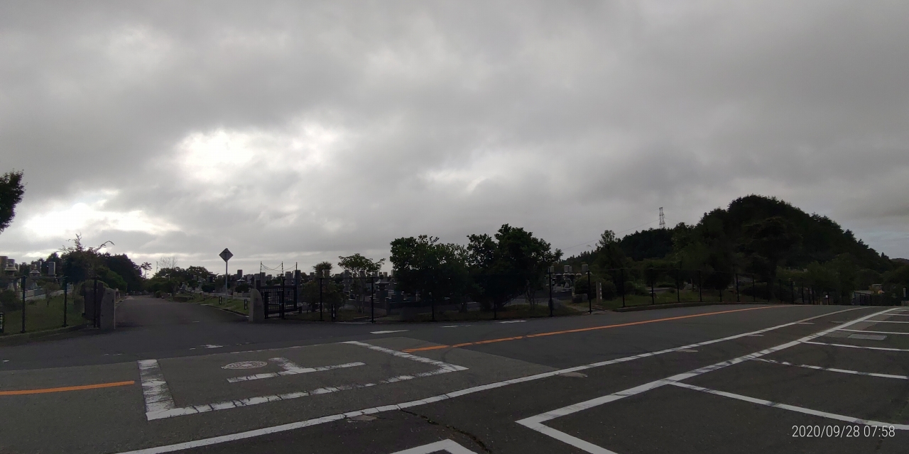 11区7番墓所から園内（南）風景