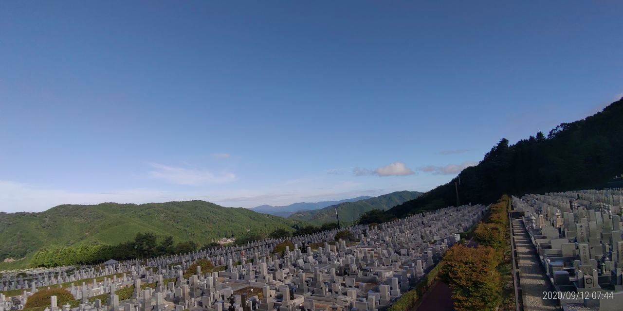 11区7番墓所から園内（北）風景