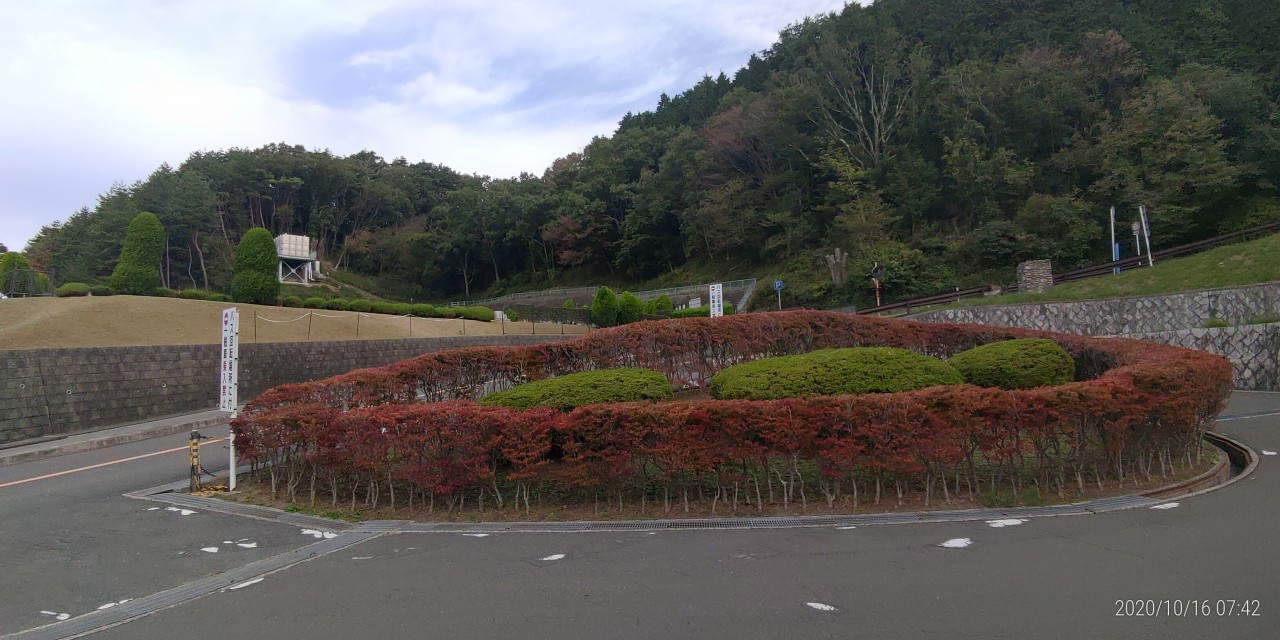 霊園北口・ロータリー風景