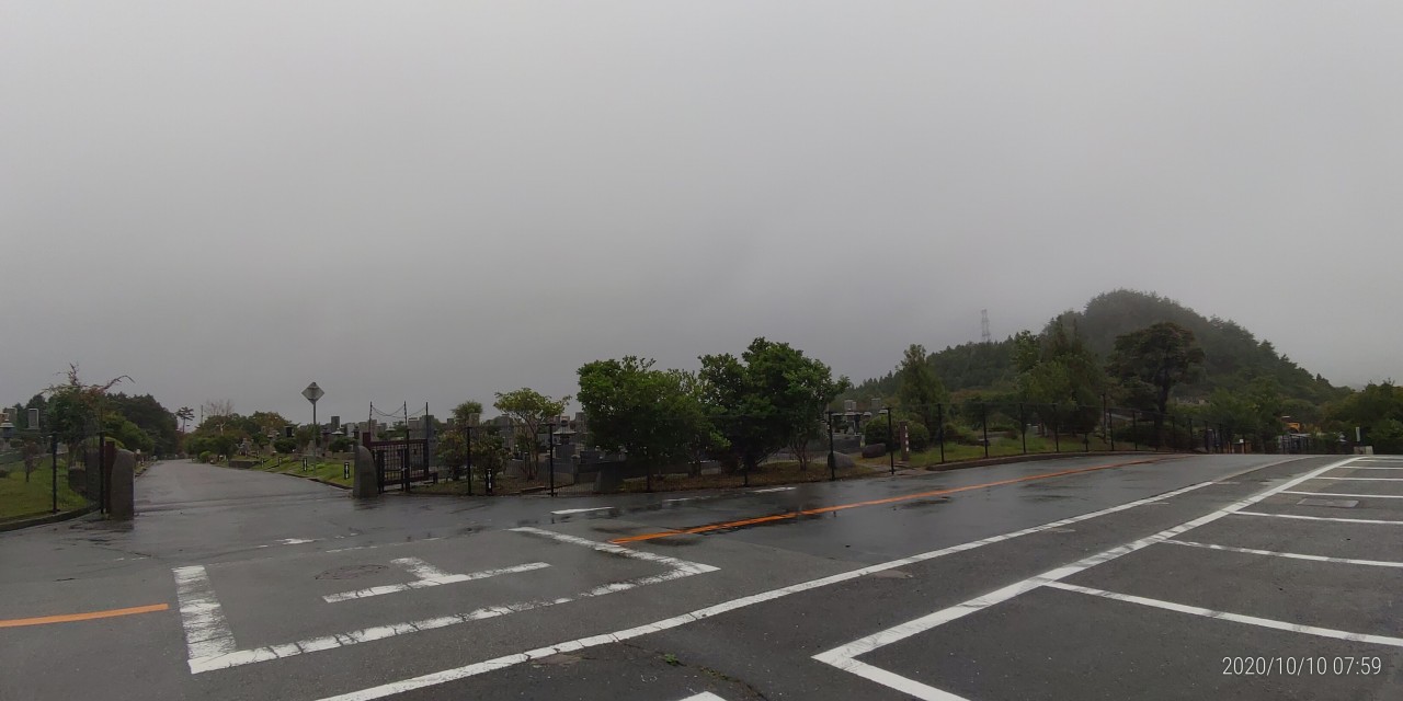 11区7番墓所から園内（南）風景