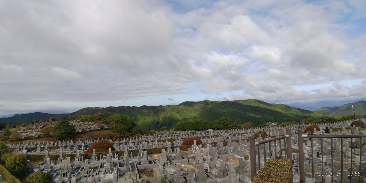 11区7番墓所から園内（西）風景