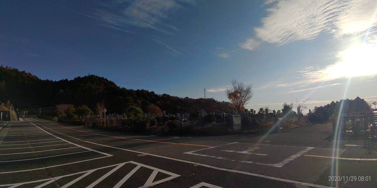 11区7番墓所から園内（東）風景