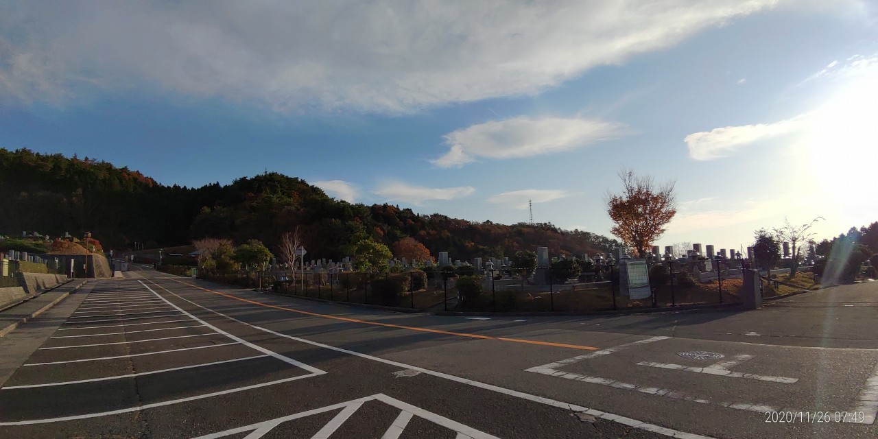 バス通り・（東向き）1区墓所風景