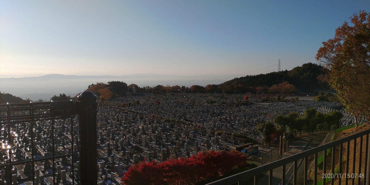 11区1番墓所から園内（南）風景