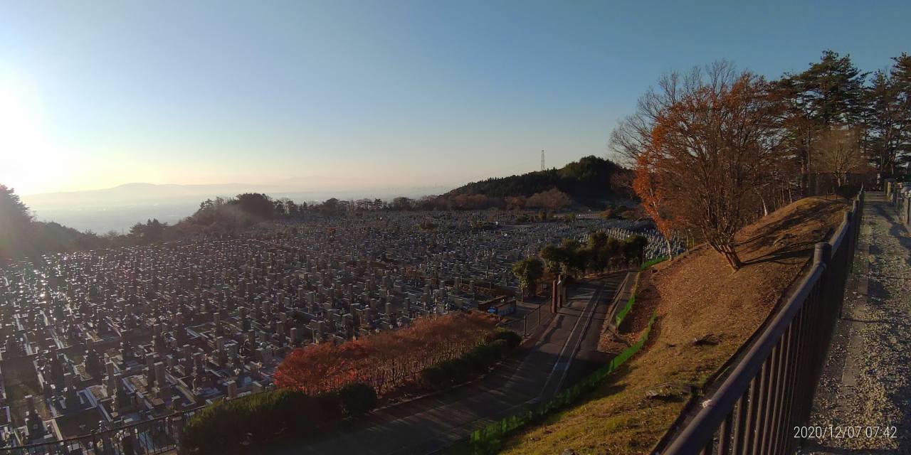 11区1番墓所から園内（南）風景