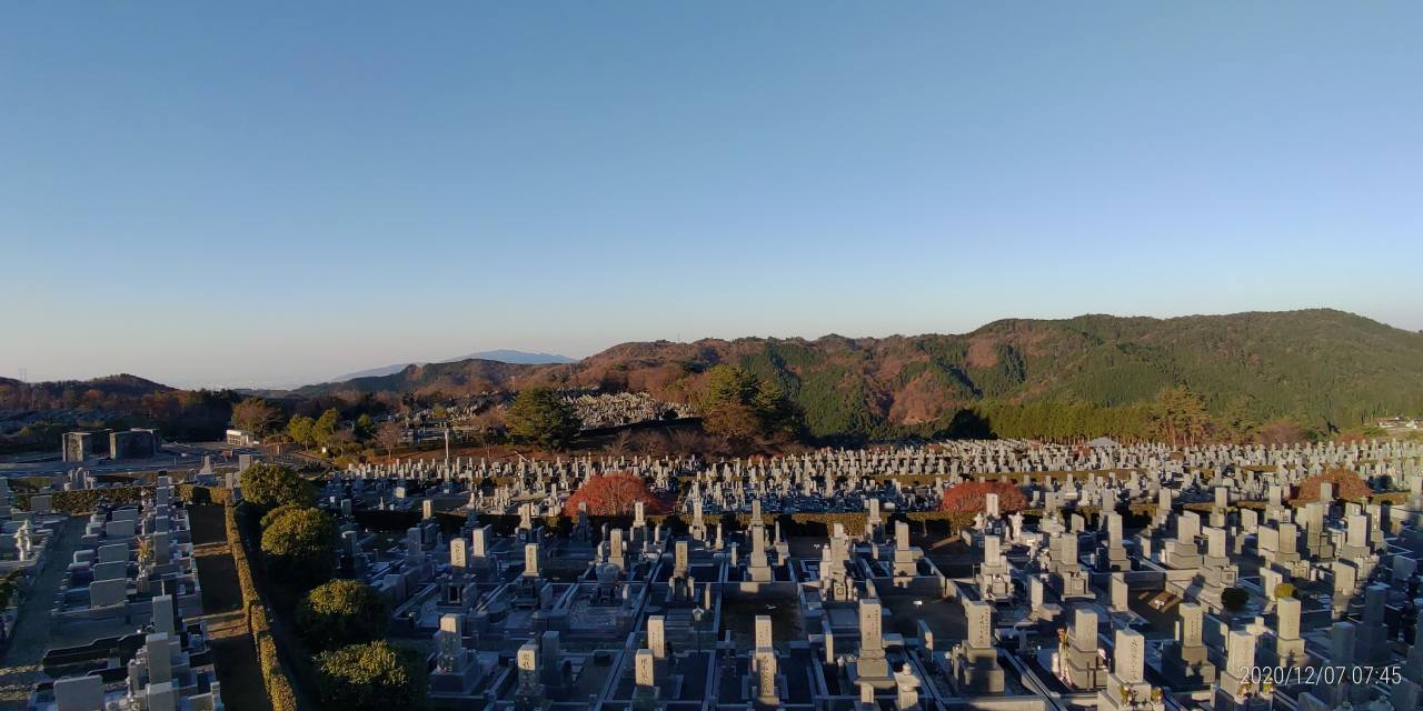 11区7番墓所から園内（西）風景