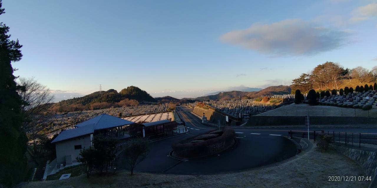 北入口からの園内風景