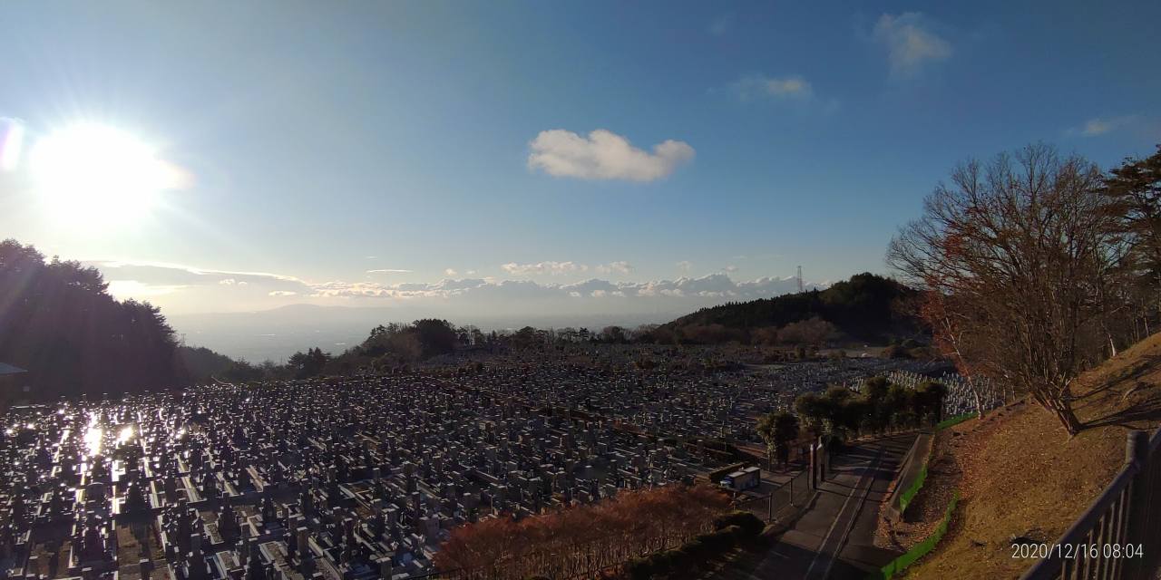 11区1番墓所から園内（南）風景