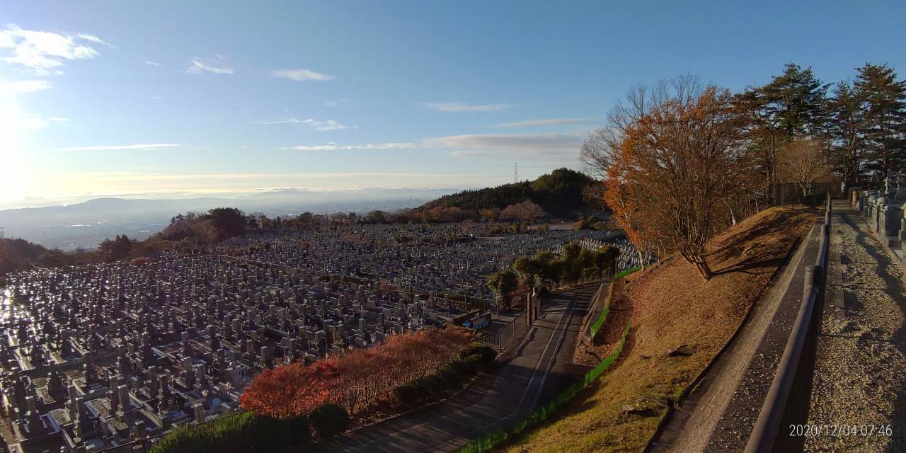 11区1番墓所から園内（南）風景