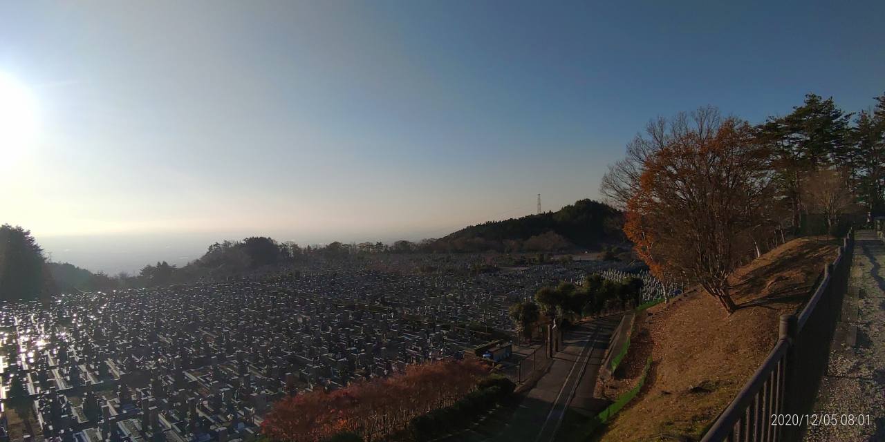 11区1番墓所から園内（南）風景