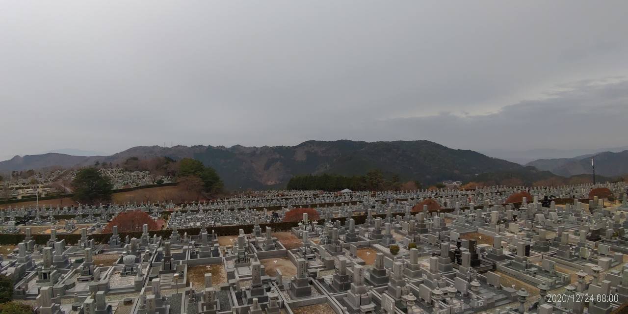 11区7番墓所から園内（西）風景