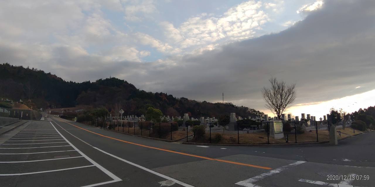 11区7番墓所から園内（東）風景