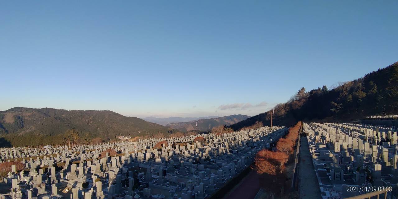 11区7番墓所から園内（北）風景