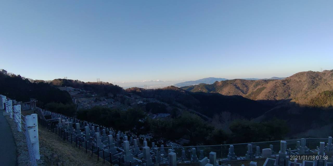 8区4/5番墓所枝道から園内（南西）風景