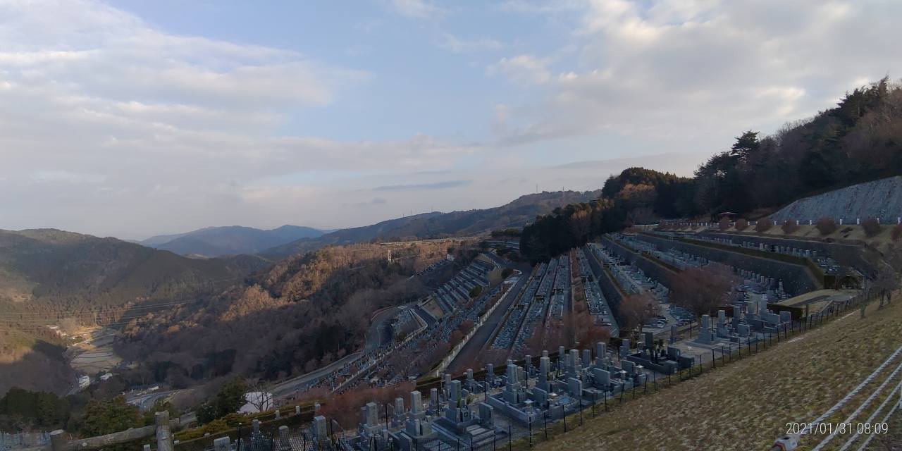 7区3番墓所上段駐車場から風景②