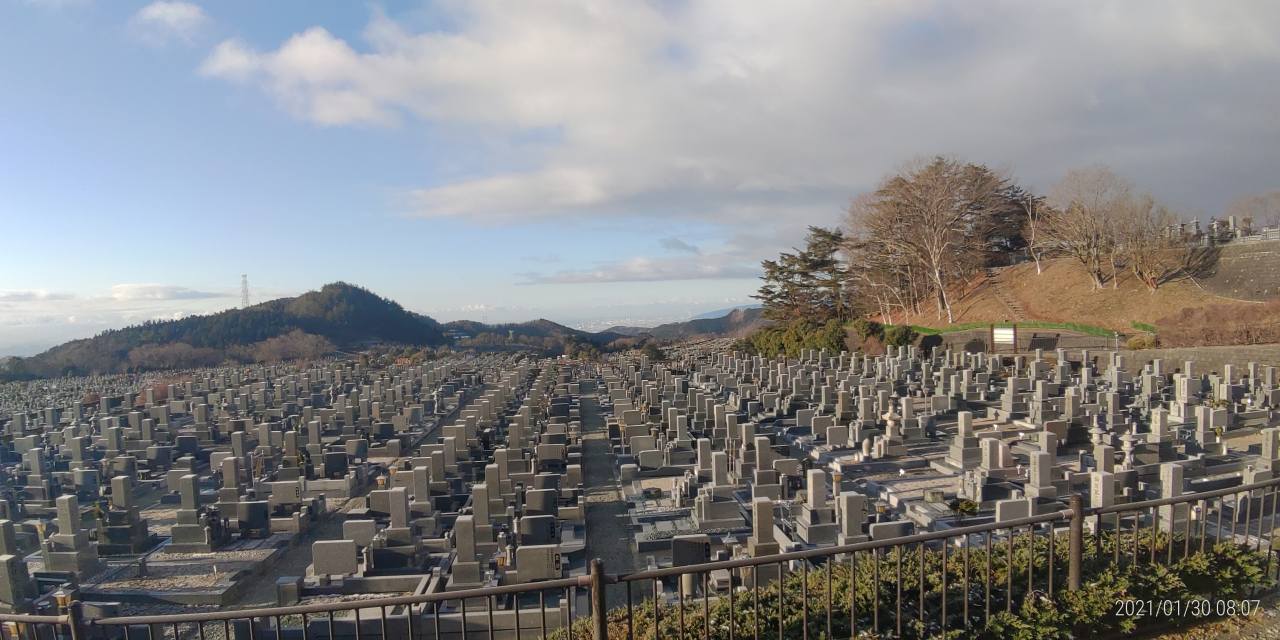 11区2番墓所から園内（南西）風景