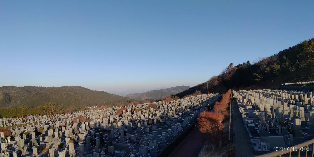 11区7番墓所から園内（北）風景