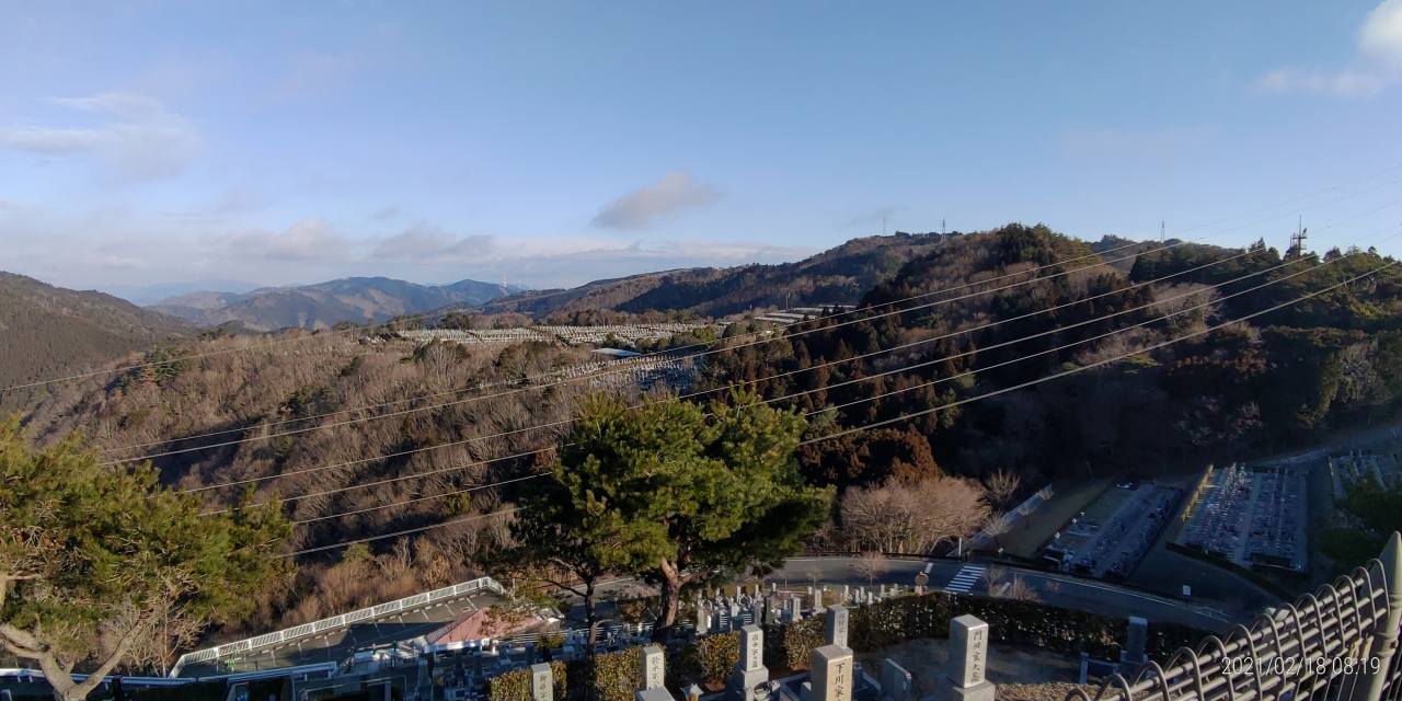 8区4番墓所枝道駐車場から風景