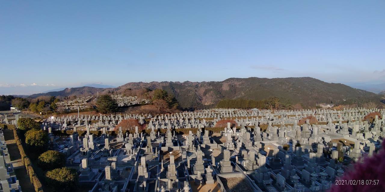 11区7番墓所から園内（西）風景