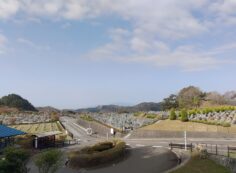 霊園北口からの園内風景