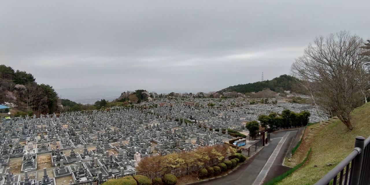 11区1番墓所から（南）風景①