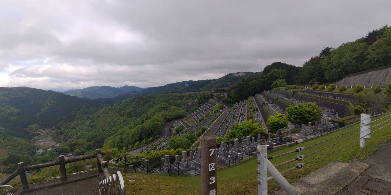 7区3番墓所上段駐車場からの風景①