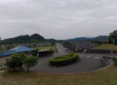 霊園北入り口から風景