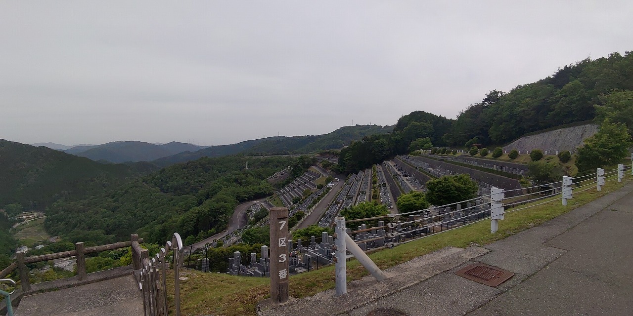 7区3番墓所上段駐車場からの風景