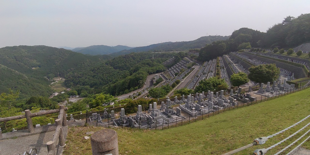 7区3番墓所上段駐車場からの風景