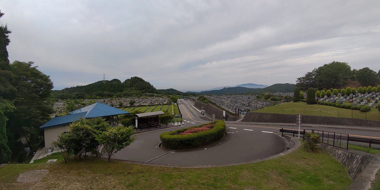 霊園北入り口からの風景