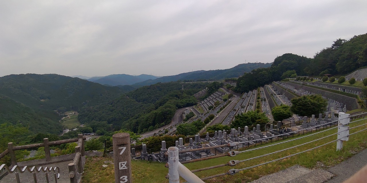 7区3番墓所上段駐車場からの風景