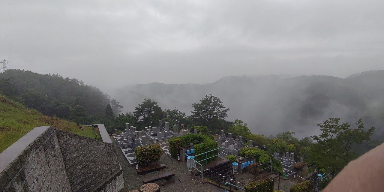 7区3番墓所上段駐車場からの風景③