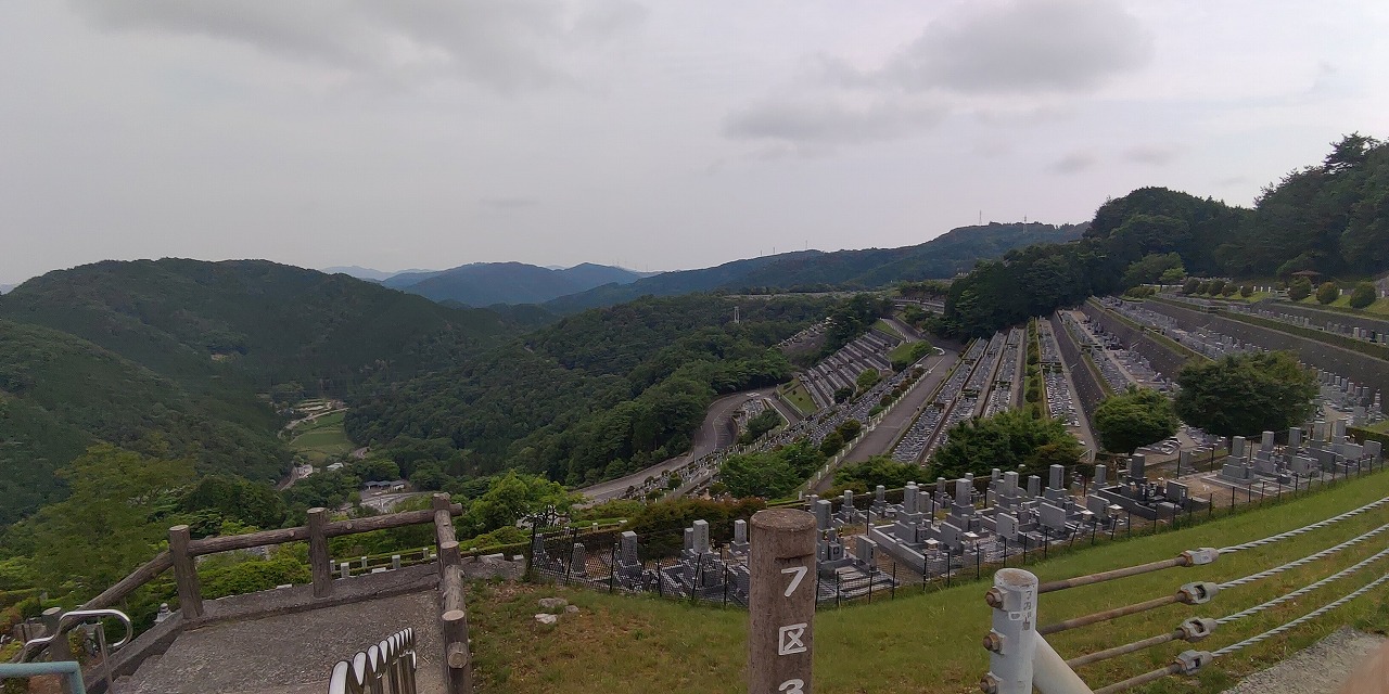 7区3番墓所上段駐車場からの風景