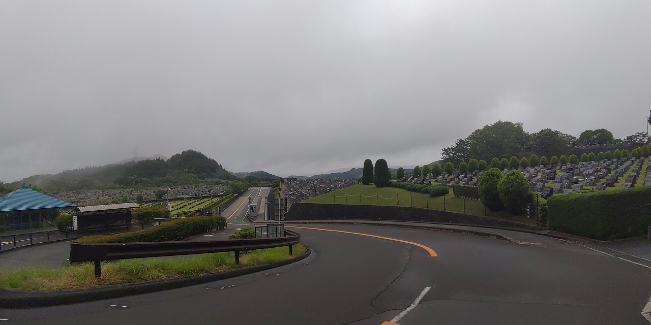 霊園北入り口からの風景