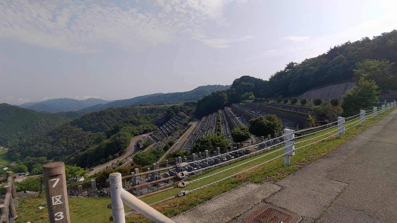 7区3番上段駐車場から①