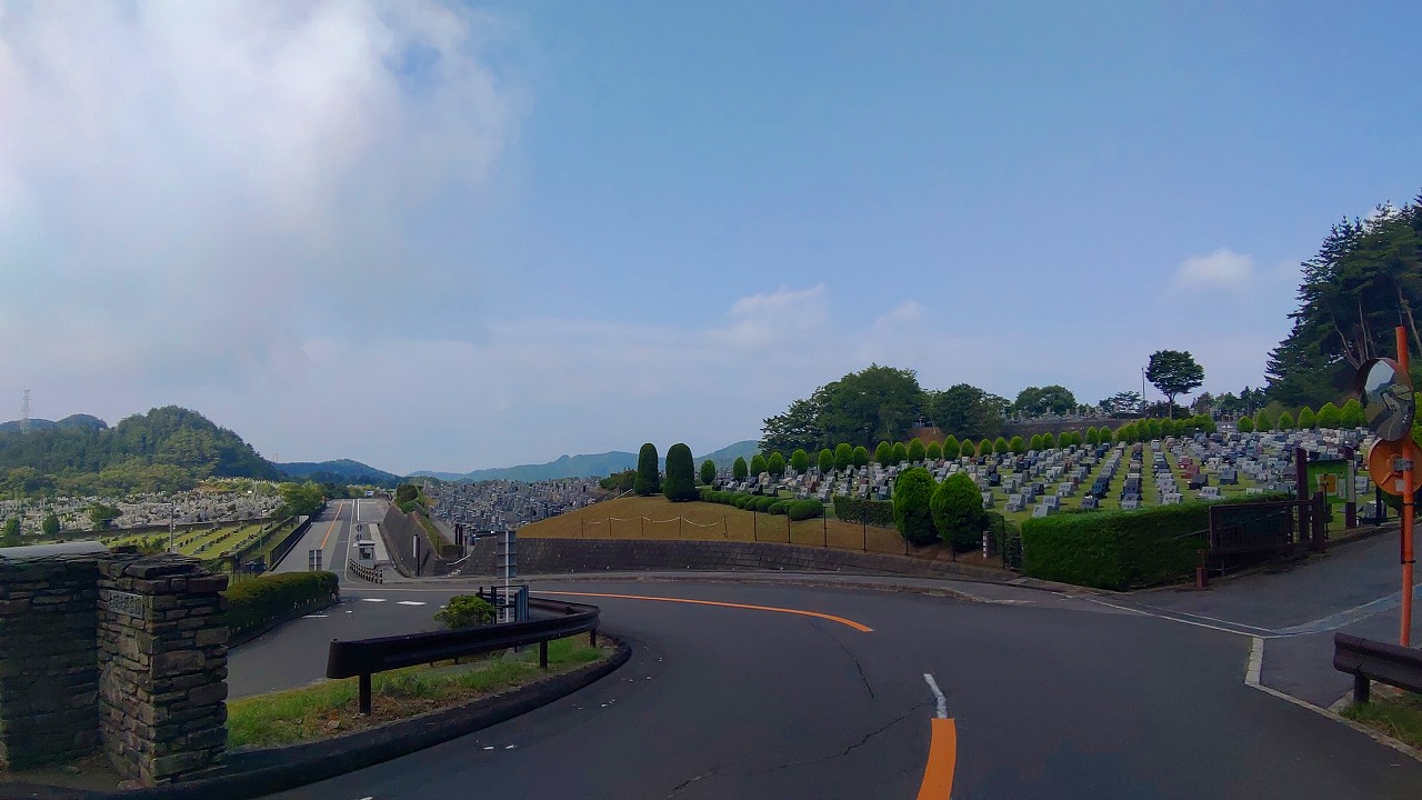 霊園北入り口からの風景