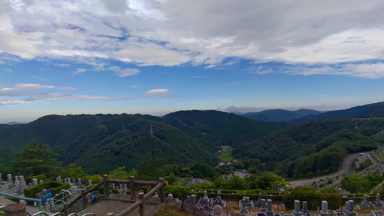 7区3番墓所上段駐車場からの風景②