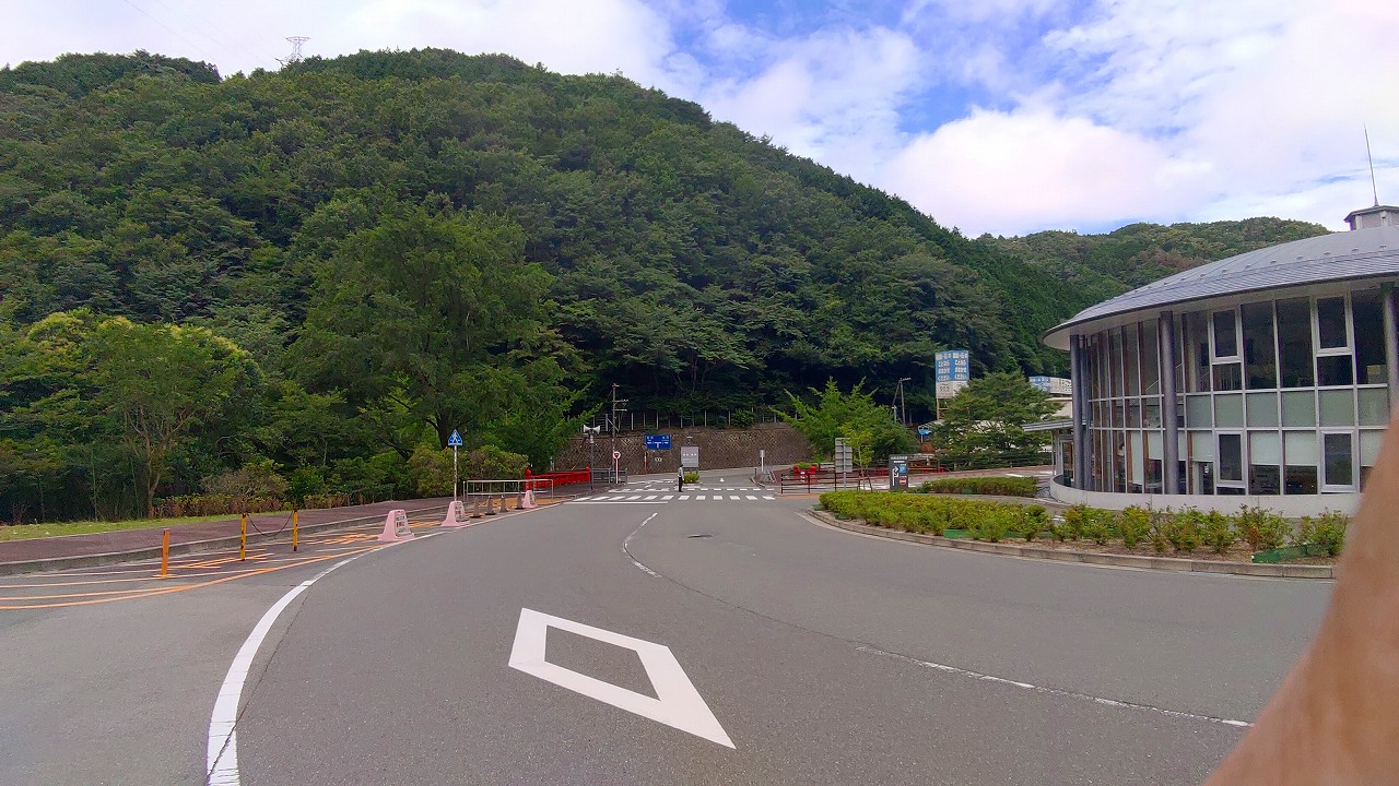 霊園書面入口風駅