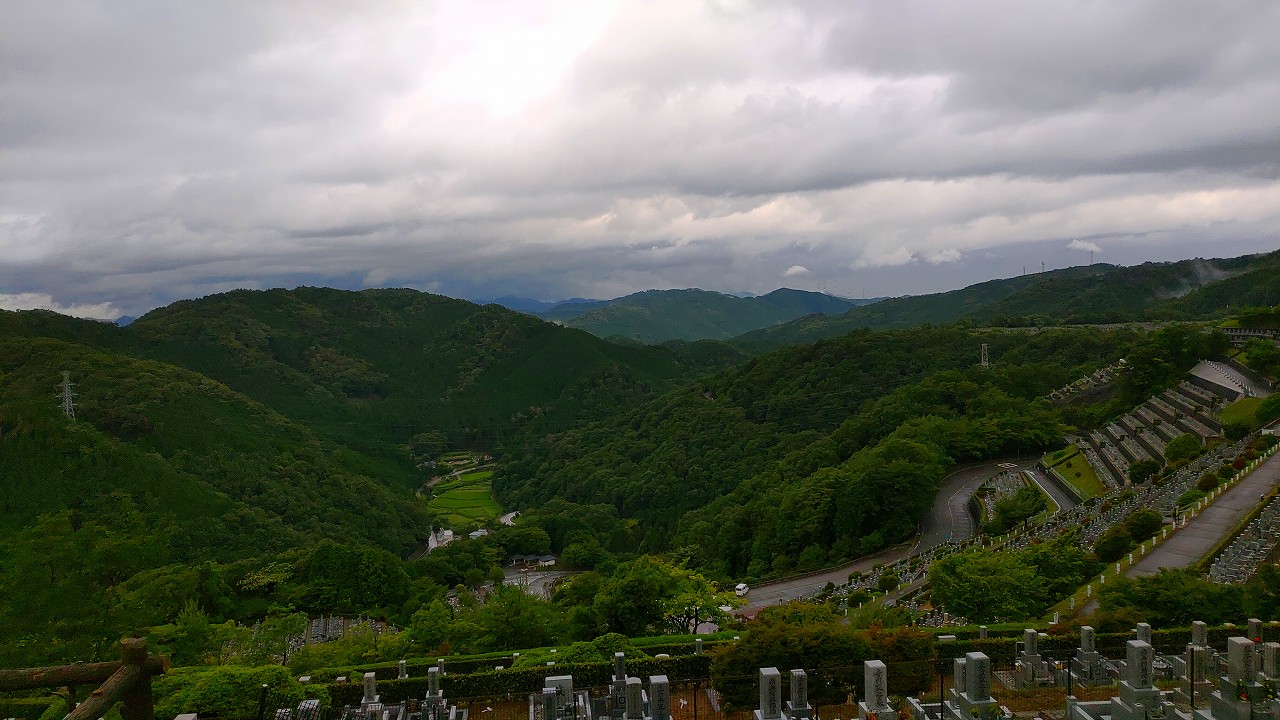 7区3番墓所上段駐車場から風景②