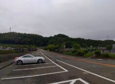 バス通り（北東向き）北口バス停風景