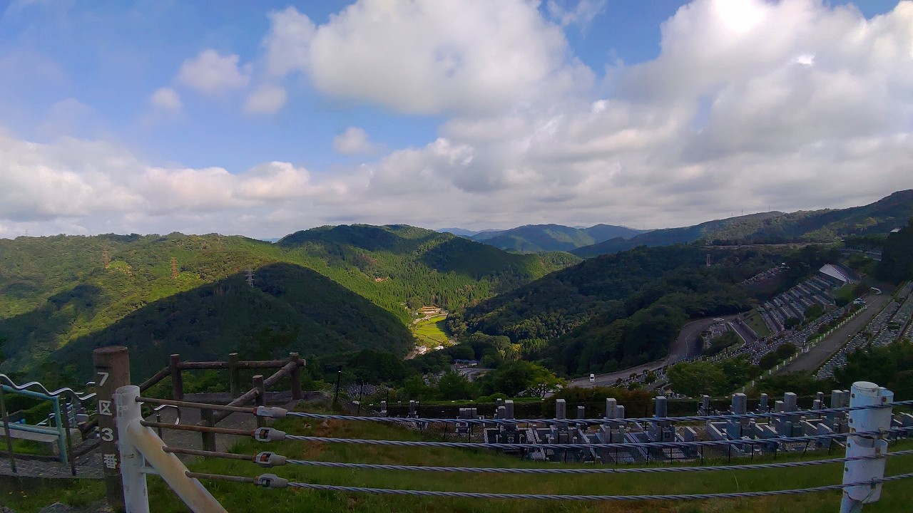 7区3番墓所上段駐車場からの風景②