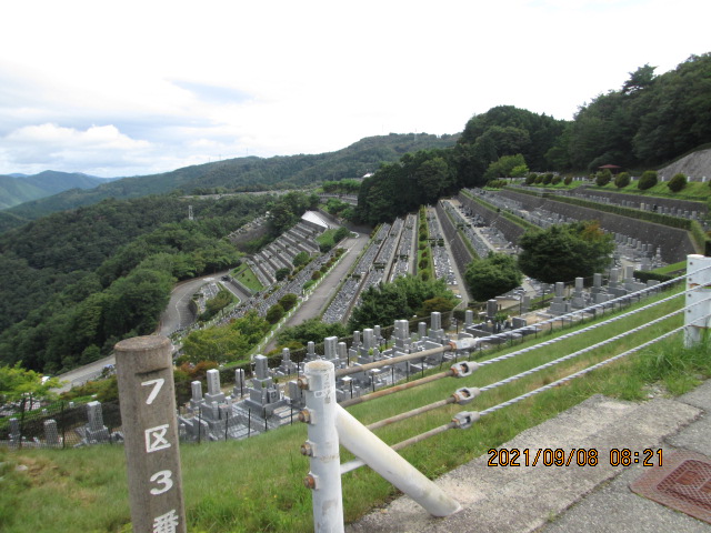 7区3番墓所上段駐車場からの風景①