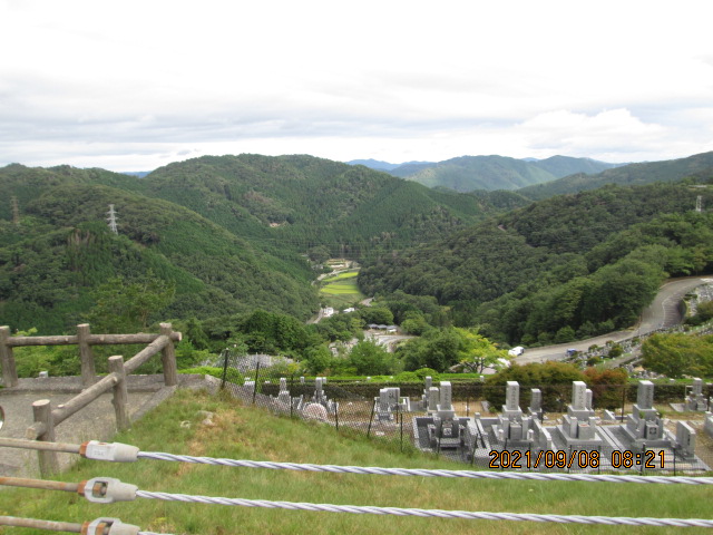 7区3番墓所上段駐車場からの風景②