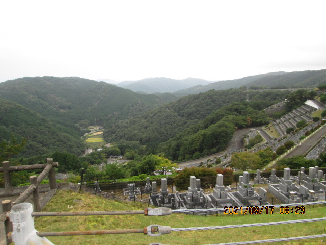 7区3番墓所上段駐車場から風景②