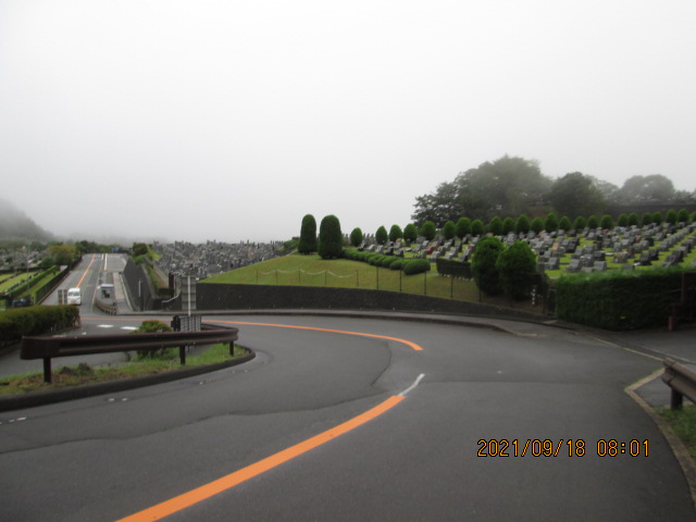 霊園北入り口から風景　濃霧・霧雨
